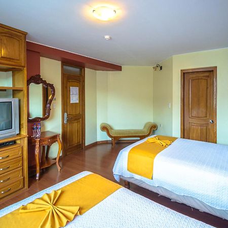Hotel Cumbaya Sanvy Quito Ruang foto