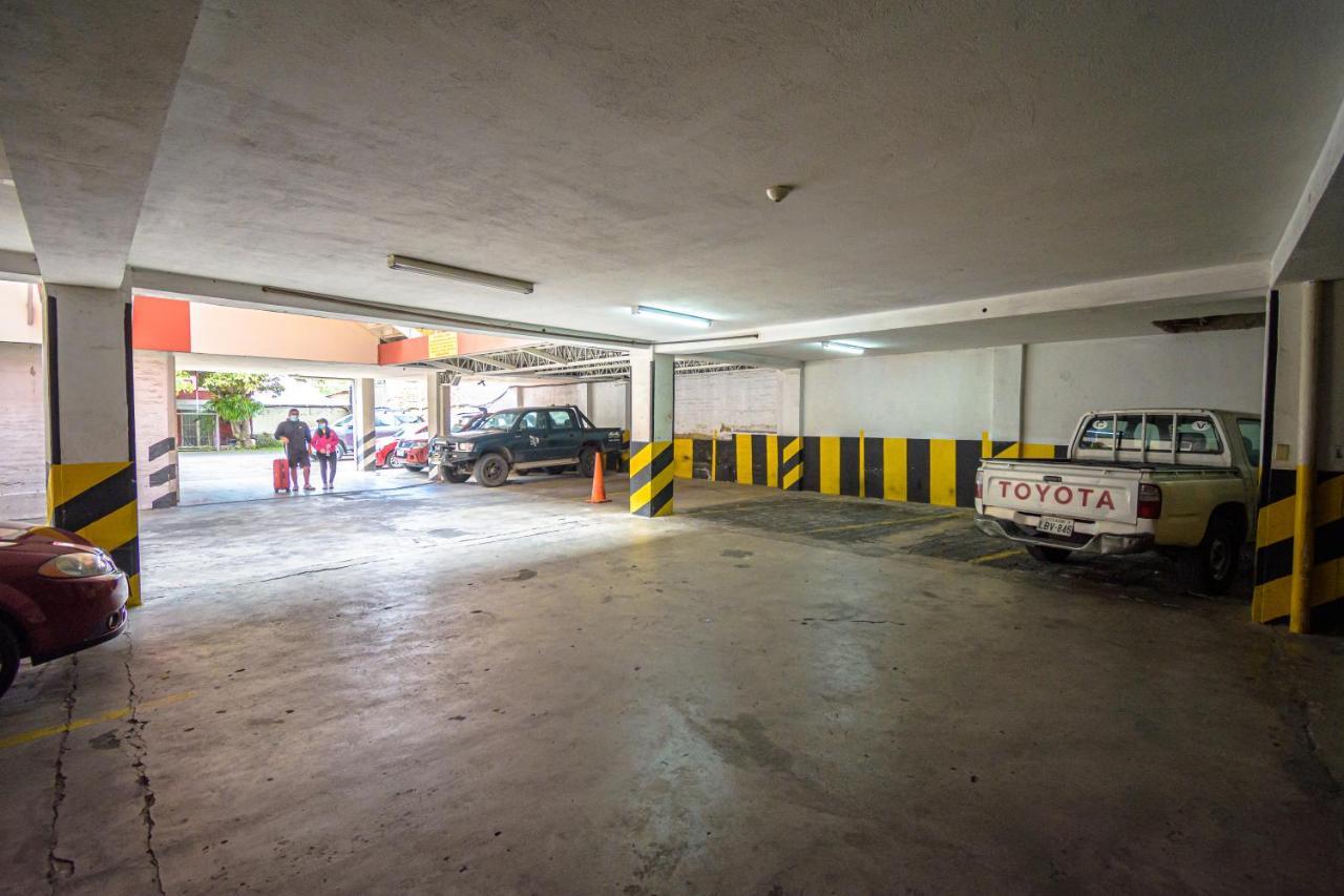 Hotel Cumbaya Sanvy Quito Bagian luar foto