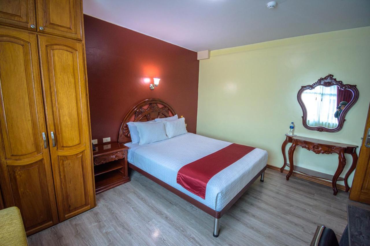 Hotel Cumbaya Sanvy Quito Bagian luar foto
