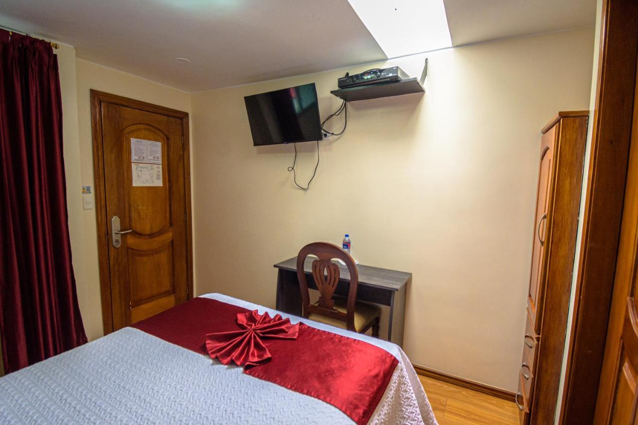 Hotel Cumbaya Sanvy Quito Ruang foto