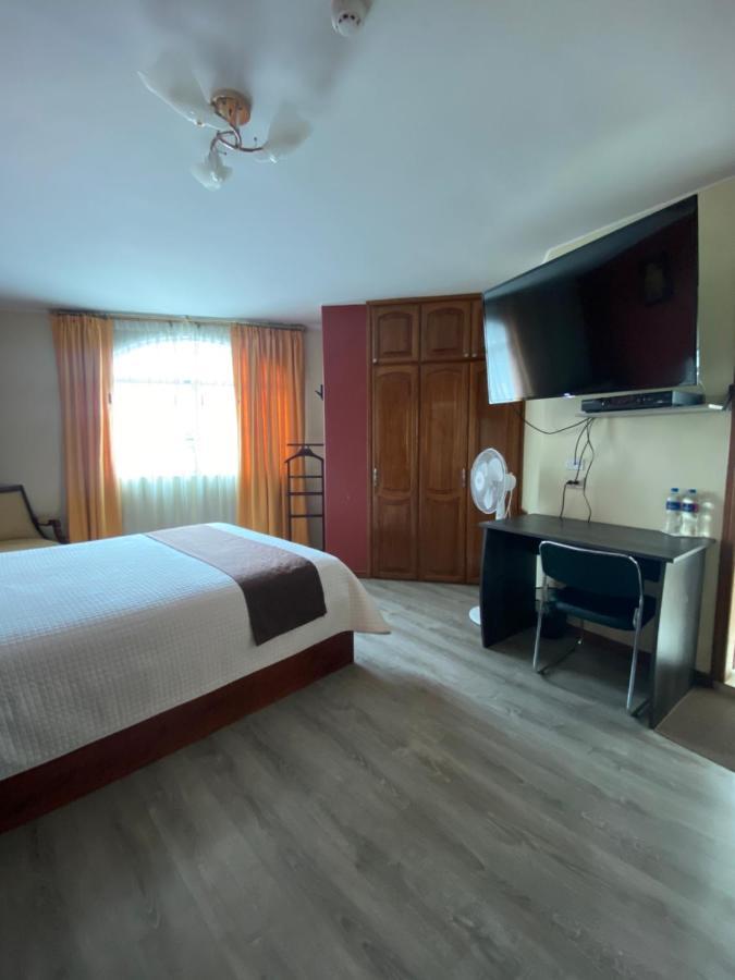 Hotel Cumbaya Sanvy Quito Bagian luar foto