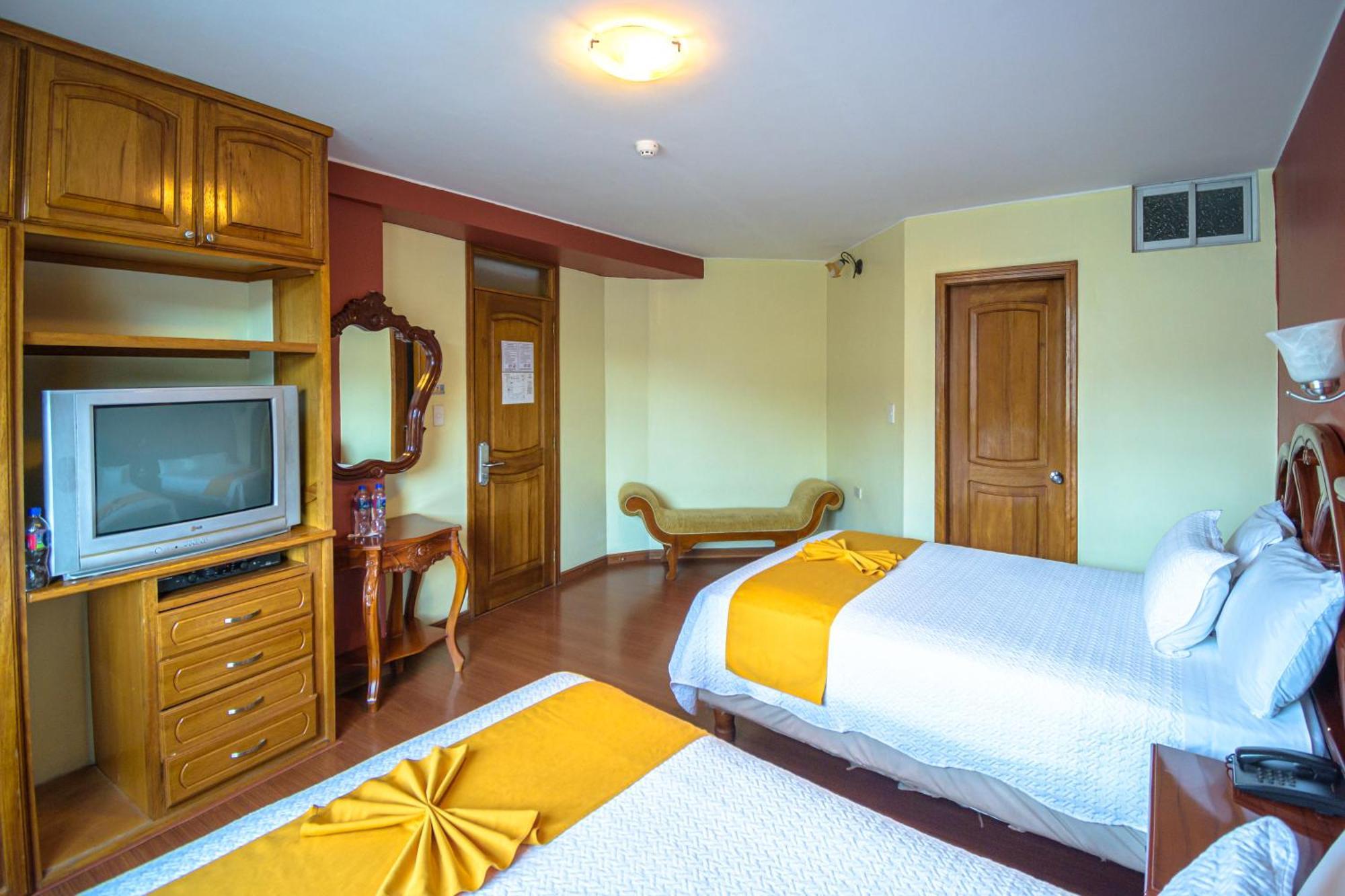 Hotel Cumbaya Sanvy Quito Ruang foto